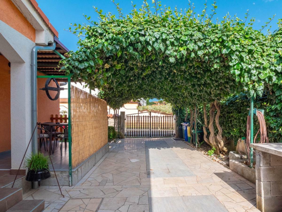 Apartman Arijana 3 梅杜林 外观 照片